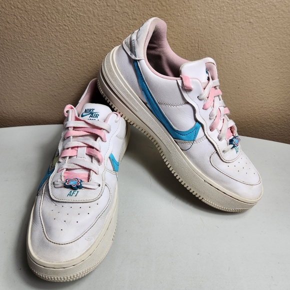 Nike Womens 11 AF1 PLT.AF.ORM White/Pastel/DZ5197-100